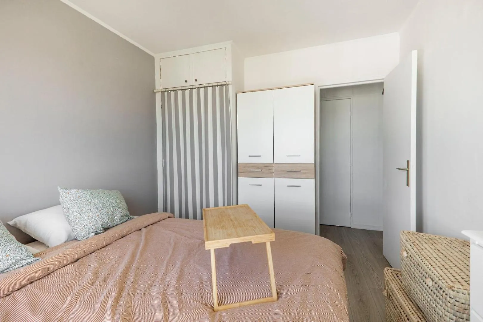 Apartment Appartement Elegant A Montmartre Paris